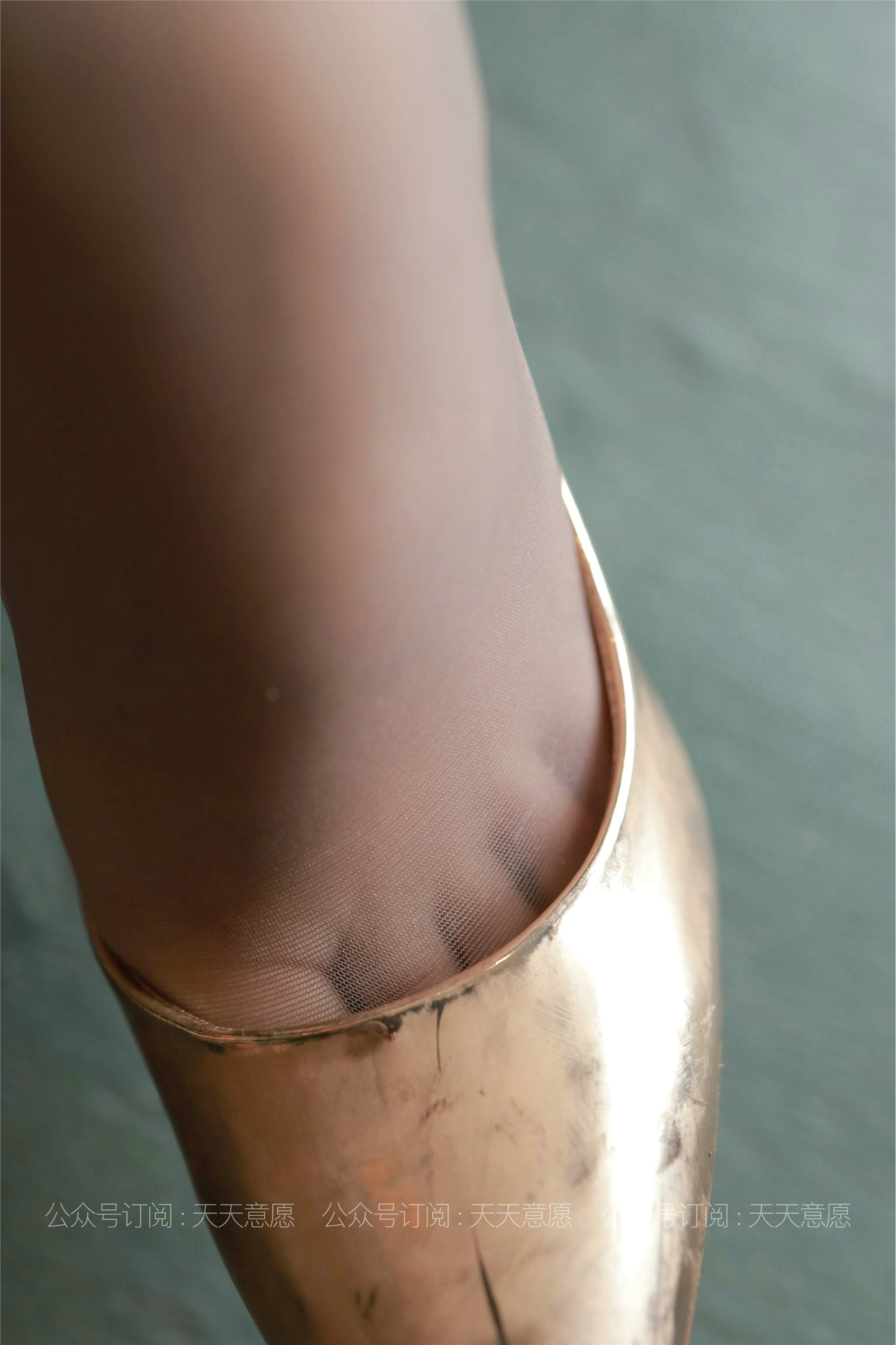 IESS异思趣向  2021.07.26 丝享家871：婉苹《沙发上的OL》